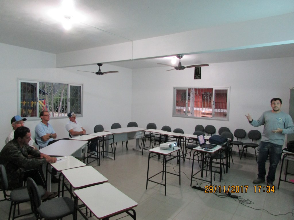 Reunião com Associação de Moradores e Produtores de São Miguel