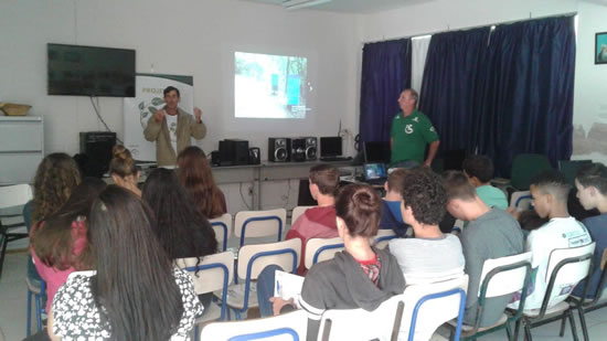 Projeto Uruçu Capixaba inicia atividades sobre educação ambiental nas escolas